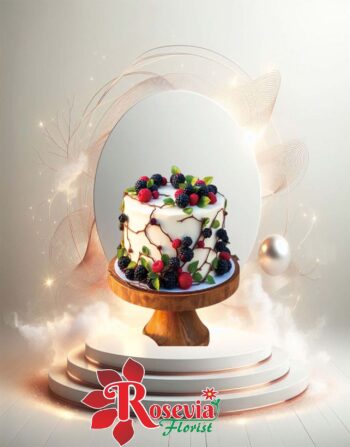 Classic Berry Cake Elegan Palangkaraya